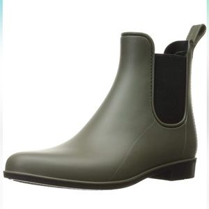 SAM EDELMAN OLIVE RAIN BOOTS. SOLD OUT